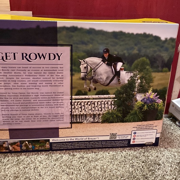 breyer get rowdy UNOPENED - Picture 2 of 2